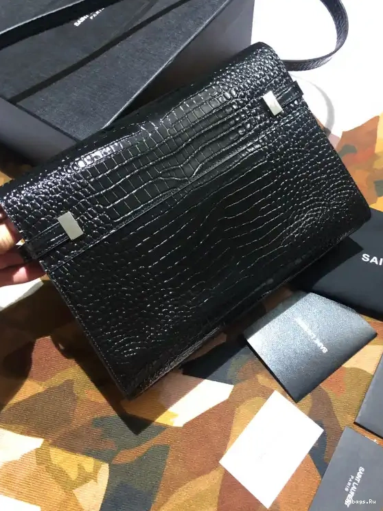 YSL MANHATTAN 0617